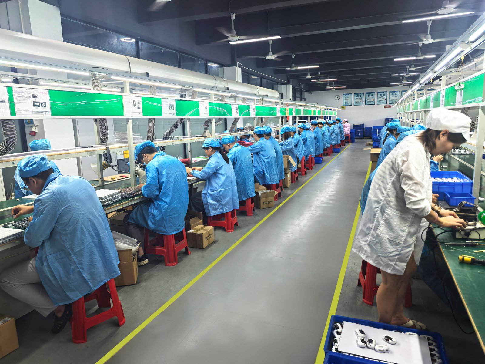 深圳市深立伟业科技有限公司生产车间实拍